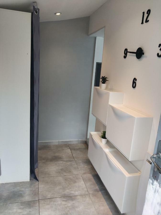 Love Suites & Spa "Le Loft" Avec Jacuzzi Privatif Medis Luaran gambar